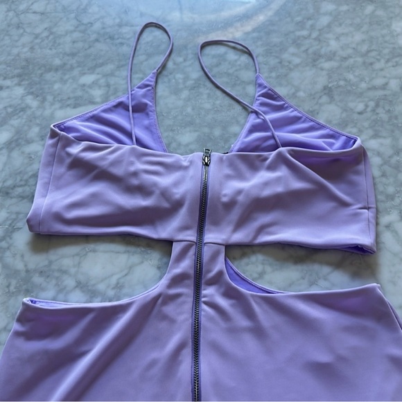 Alice + Olivia Havana Sleeveless Cut Out Minidress - Picture 7 of 11